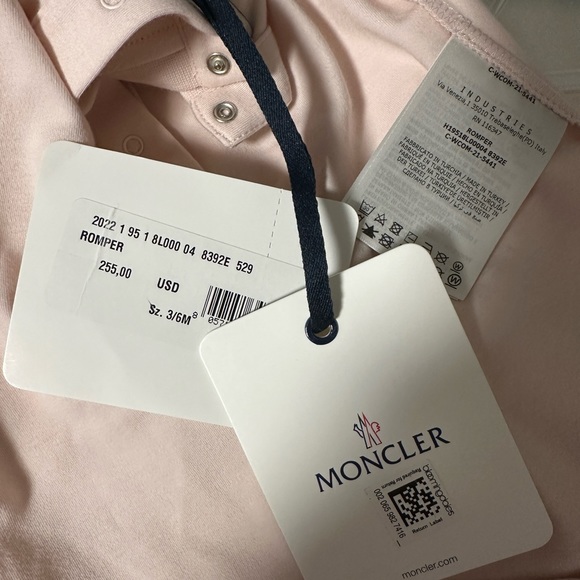 MONCLER - Picture 6 of 8